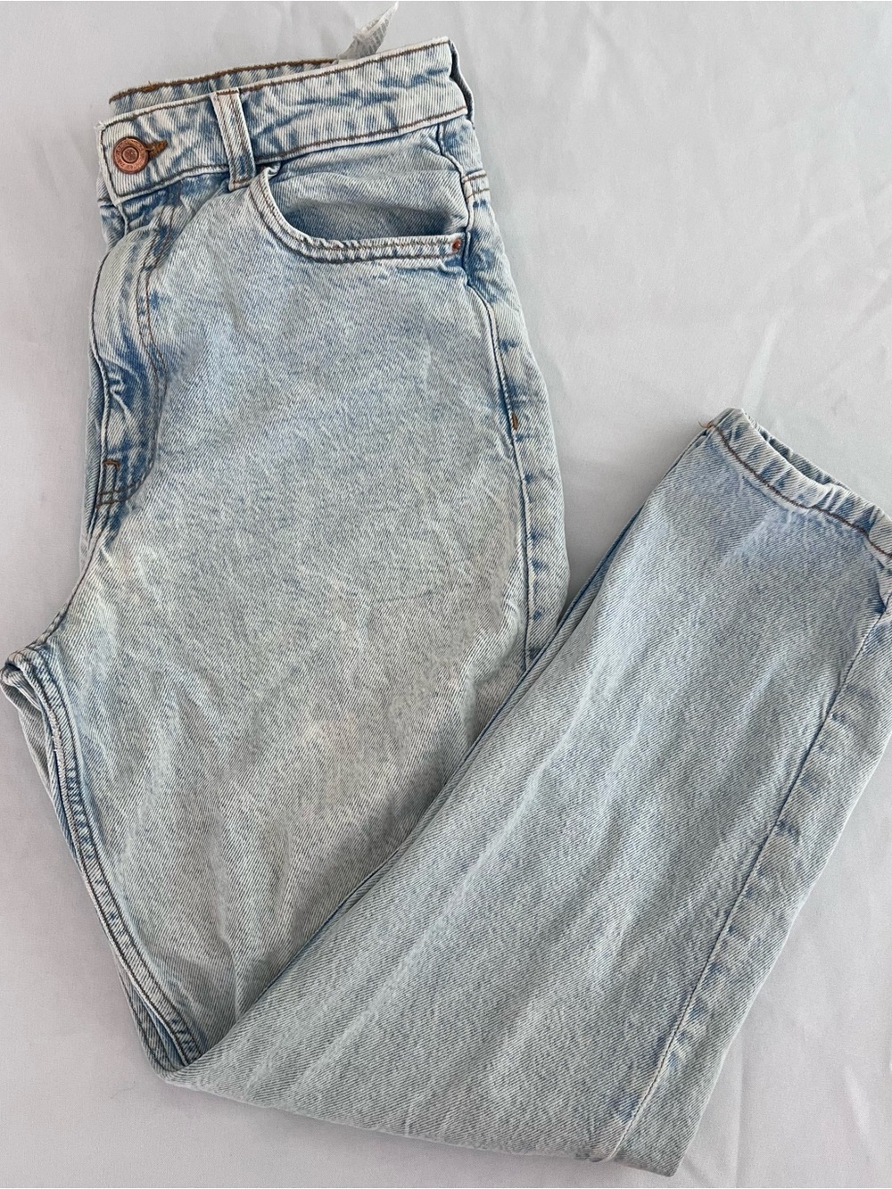 Zara Light Wash High-Rise Loose Fit Mom Jeans